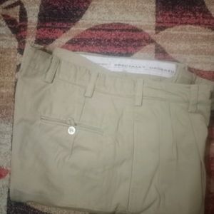 Men's Trousers In Good Condition