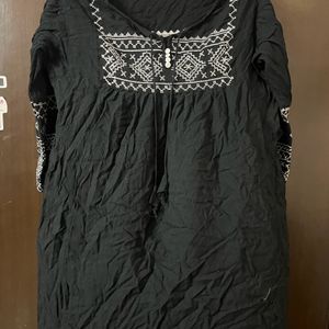 Black Short Kurtha With Back Design Embroidery