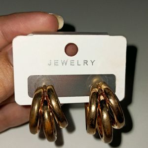 Gold-toned Metal Studs