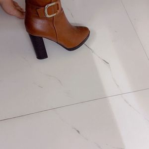 Tresmode High Heeled Tan Boots