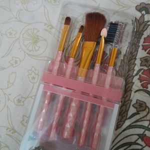 Makeup Brushes Of Best Quality