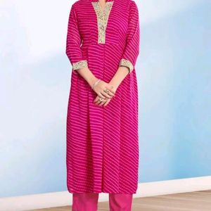 Women Alia Cut Front Slit Kurta Set