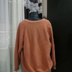 V-neck Knitted Sweatshirt