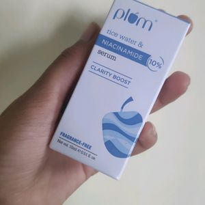 Plum 10% Niacinamide Serum