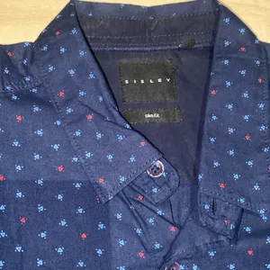 Sisley branded slim fit shirt