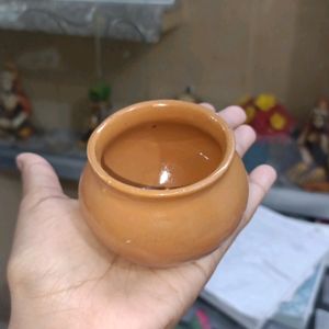 Beautiful Showpiece Matka Pot