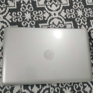 Hp Pavillion i3 Gb Ram Or 320 G Harddisk