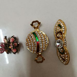 SALE 💰 Pack Of 3 Hair Clips . Grab Now 😍🤌🏻💸💰