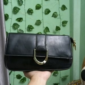 Black Clutch