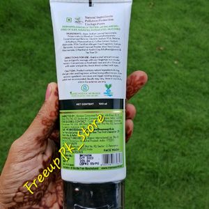 Mamaearth Charcoal Face Wash