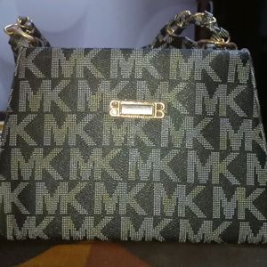 IMPORTED MICHEAL KORS HAND BAG FOR WOMEN 😘🥰