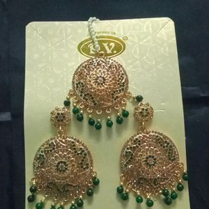 Jadau Earrings With Mangtika