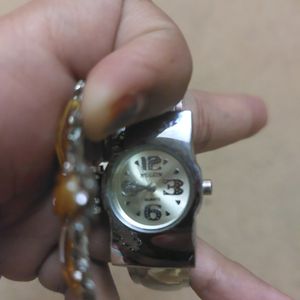 Watch Cum Bracelet For Kid Girls Or Age 15