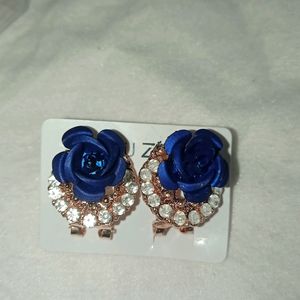 very beautiful stone studs earring