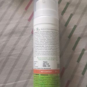 Mamaearth Vit C Illuminating Fave Serum