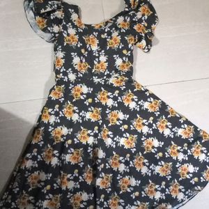 5 To 6 Year Girls Frock Like New