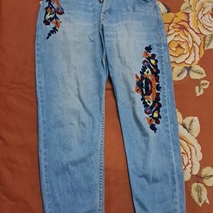 Quality EmbroIDED Jeans On Sale. GRAB IT In 399