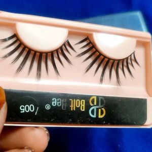 Eyelash New With Freebie