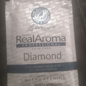 Real Aroma Dimond Facial Kit