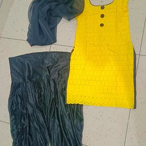 ChickenKari Khajuri Salwar Suit Set