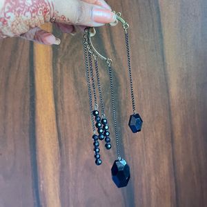 Black Pearls Single Party Wear Earing