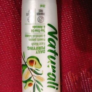 Naturali Avocado Face Wash