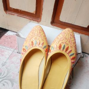 Juti For Women (Yellow)