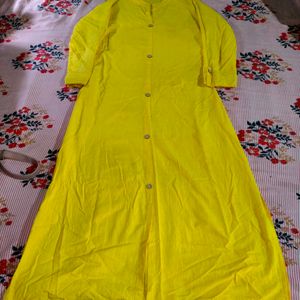 Sell Beautiful Yellow Kurti