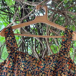 Floral Print Shoulder Straps Sleeveless Top 🧡