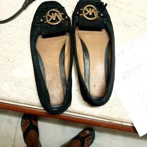 Original Michael Kors Velvet Black Bellies