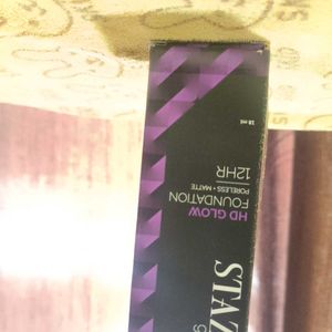 Staze 9to9 HD GLOW Poreless + Matte Foundation