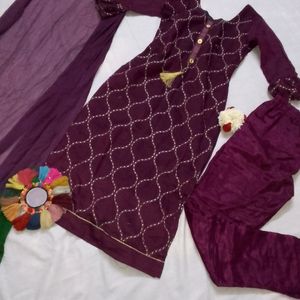 It's Is A Very Pretty Purple Colour Kurta