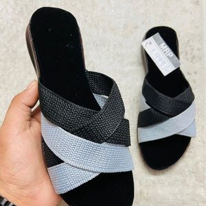 Ladies/Girls Slippers