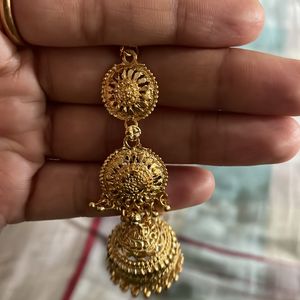 Jhumkas