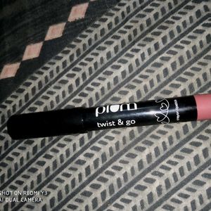 Plum Twist & Go Matte Crayon Lipstick