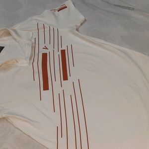 ☆Van Heusen White T Shirt☆