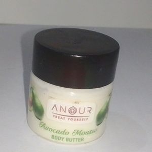 Moisturizer With Avocado Mousse