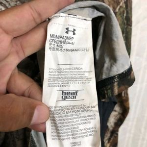 Under Armour T-shirts