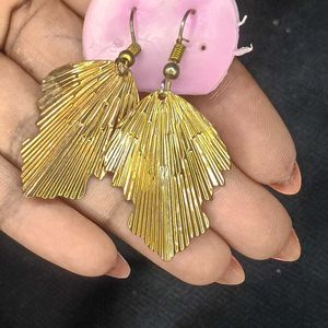 Gold Leaf Earings