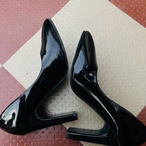 Black Glossy Heels