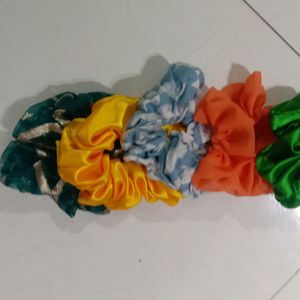 Scrunchies Handmade.