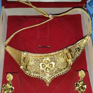 1 Carat Gold Necklace