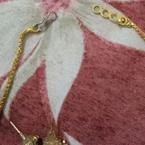 2 Sets Of Necklace