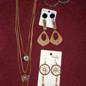 set Of 5 Jewellery Pieces!! 3 earrings 1 Necklace