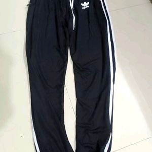 Offer 🔥 Adidas Men Trackpant/Lower