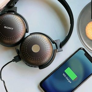 Sony  Headphone + Powerbank