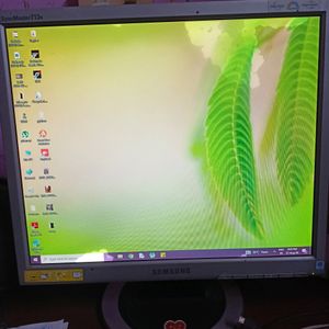 Samsung Square Monitor