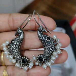 Earings