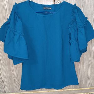 Bell sleeves top