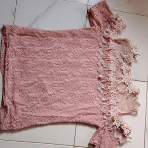 Very Cute Top Cold Sleeve